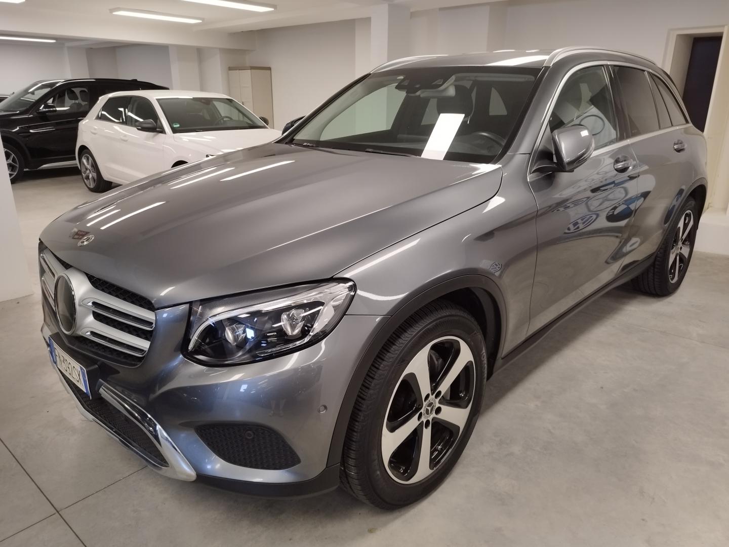 MERCEDES GLC suv