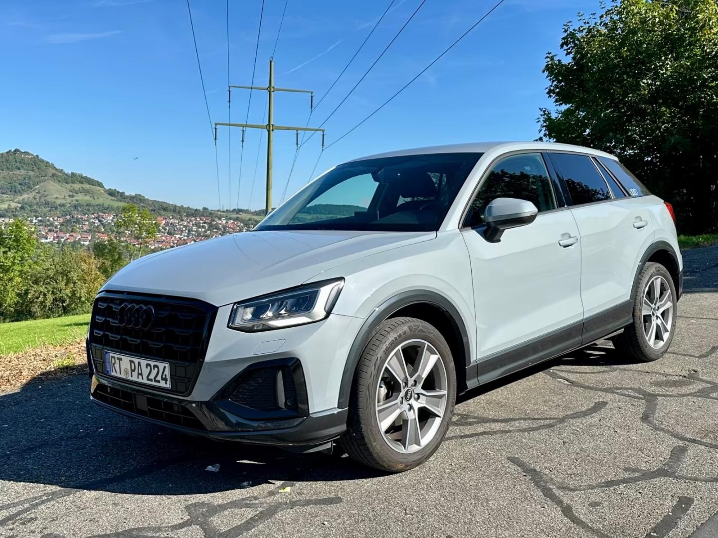 AUDI Q2