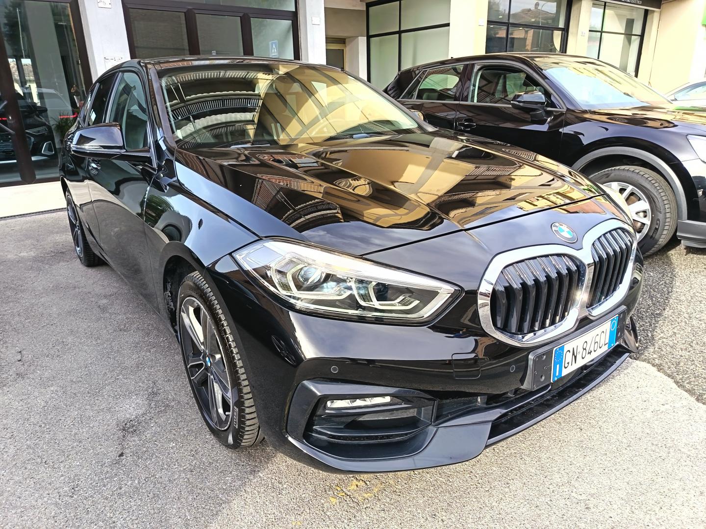 BMW Serie 1 5p 2011