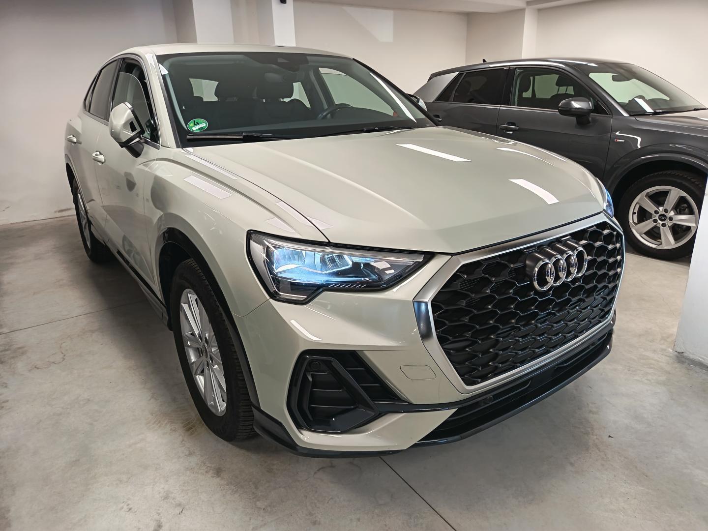 AUDI Q3 35 TFSI