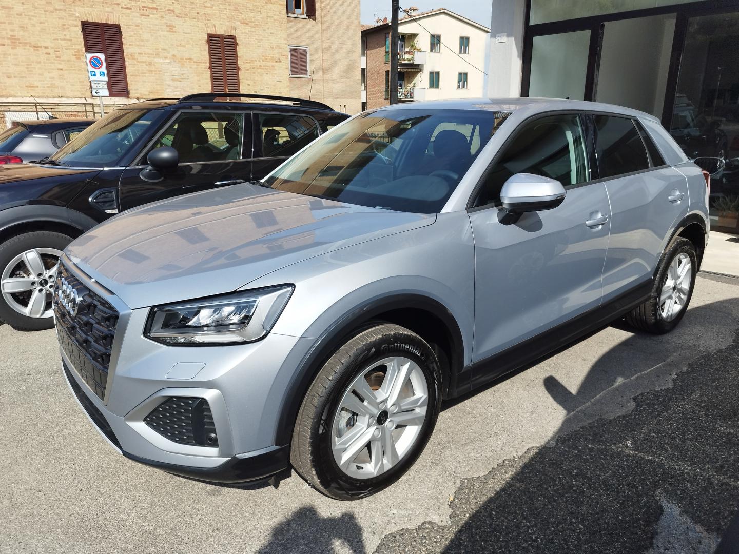 AUDI Q2