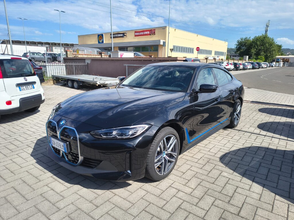 BMW i4            (G26) i4 eDrive 40 Sport