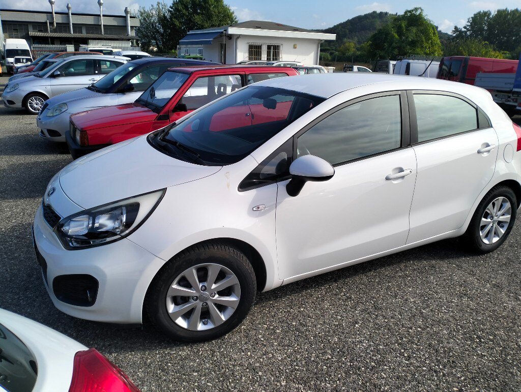 KIA Rio 3ª serie