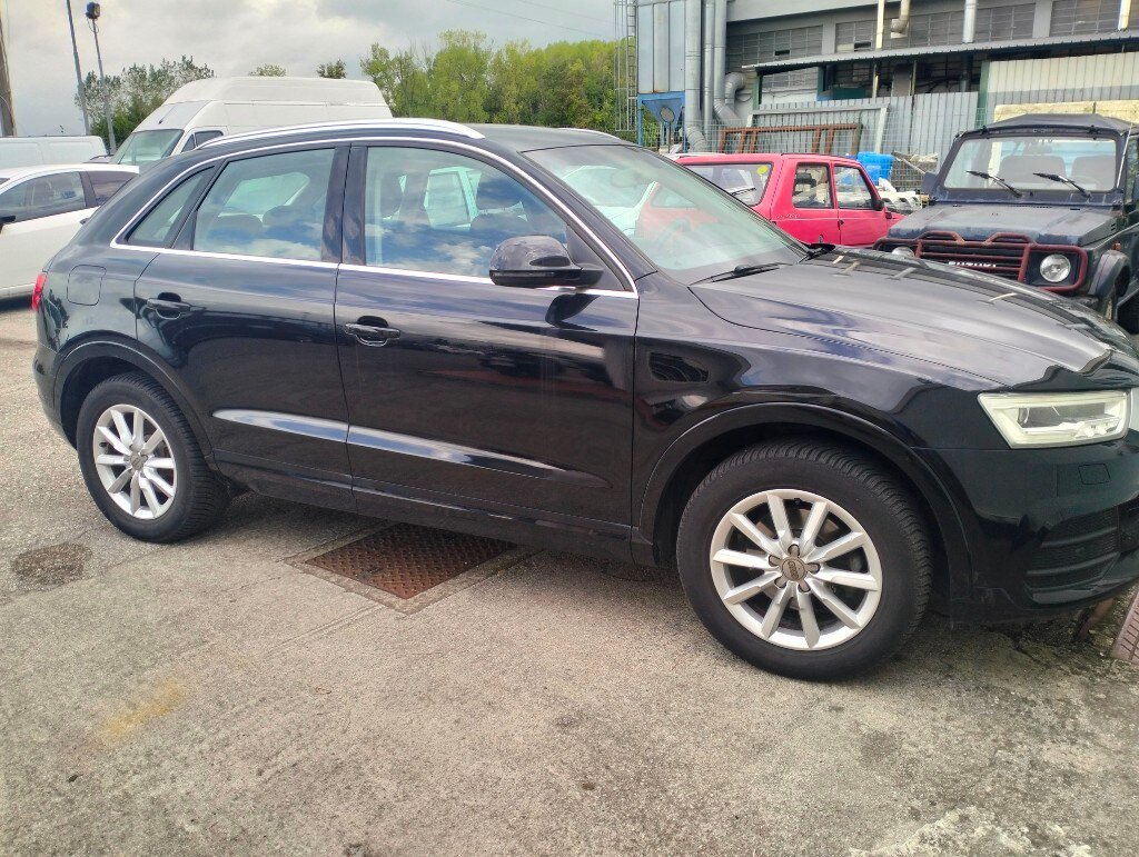 AUDI Q3