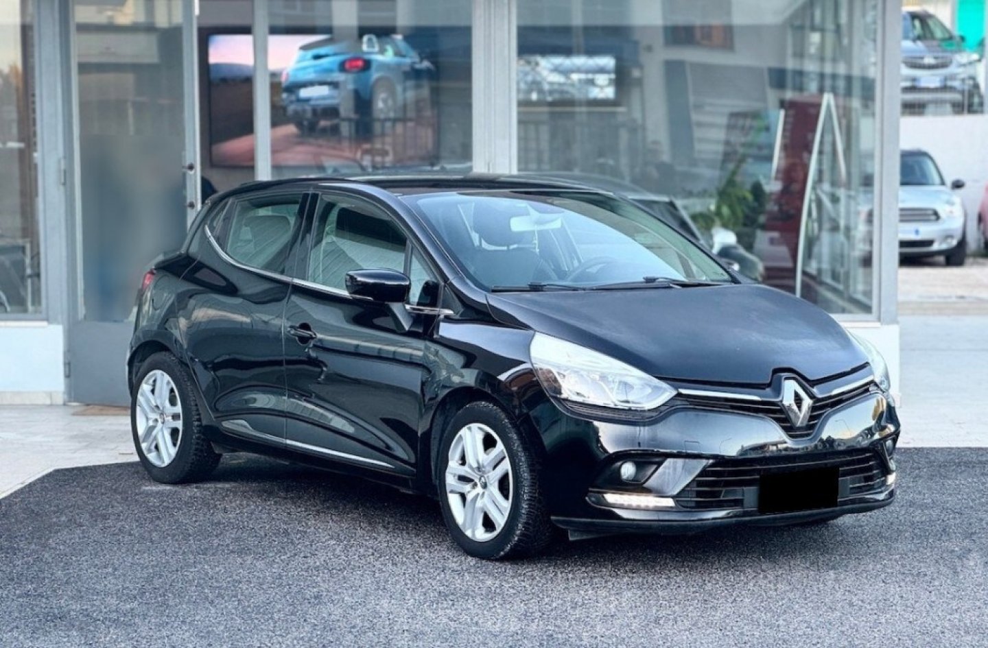 RENAULT Clio